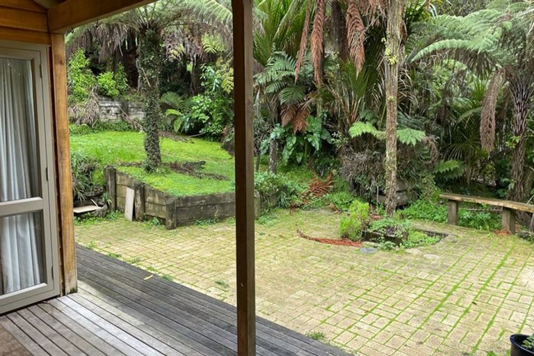 Photo of property in 36 Rimu Road, Oratia, Auckland, 0604