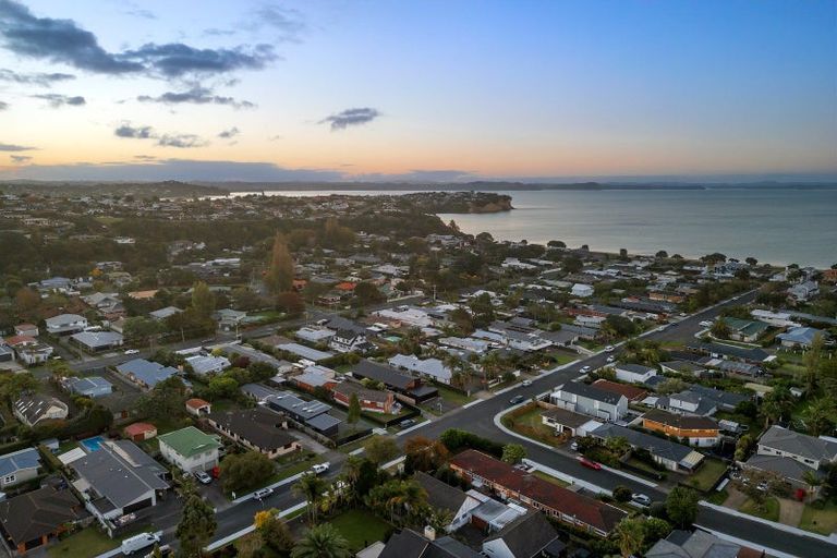 Photo of property in 1b The Circle, Manly, Whangaparaoa, 0930