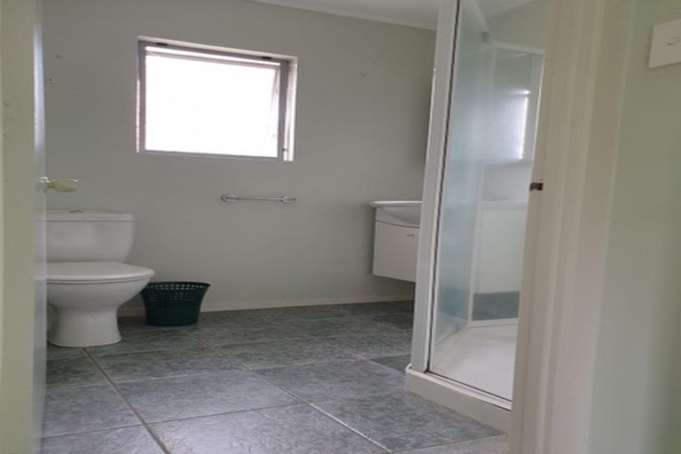 Photo of property in 5 Ponui Place, Mairangi Bay, Auckland, 0630