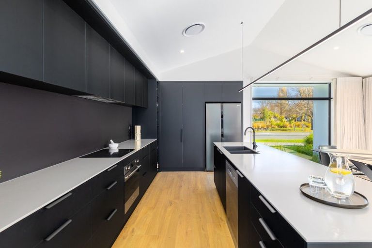 Photo of property in 116 Claridges Road, Casebrook, Christchurch, 8051