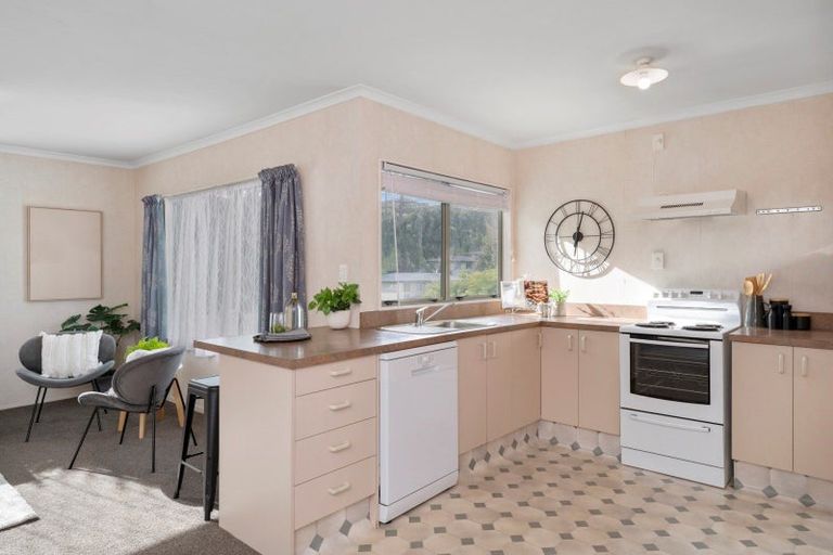 Photo of property in 76 Bell Street, Judea, Tauranga, 3110