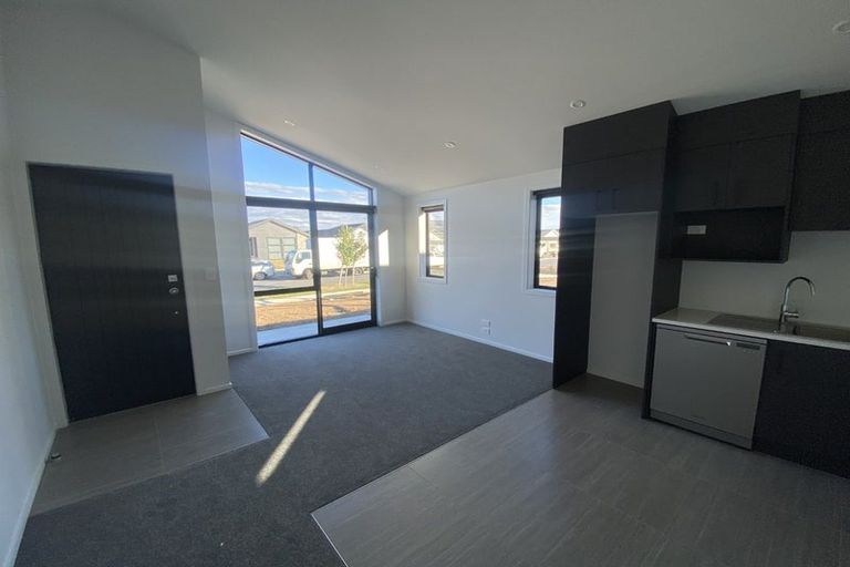 Photo of property in 19 Keerangi Place, Rototuna North, Hamilton, 3210