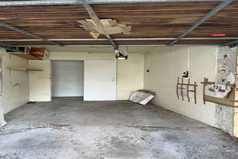 Photo of property in Hobson Flats, 2/1 Hobson Street, Pipitea, Wellington, 6011