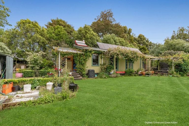 Photo of property in 16 Cole Street, Dannevirke, 4930