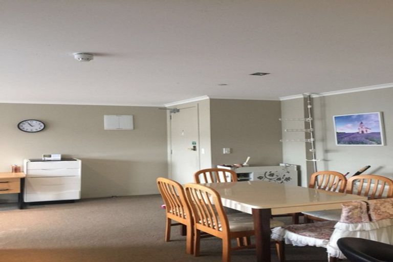 Photo of property in Bellagio Apartments, 9e/39 Taranaki Street, Te Aro, Wellington, 6011
