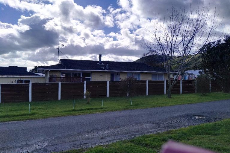 Photo of property in 10a Buckley Grove, Paraparaumu, 5032
