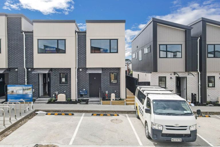 Photo of property in 31 Kiato Lane, Flat Bush, Auckland, 2019