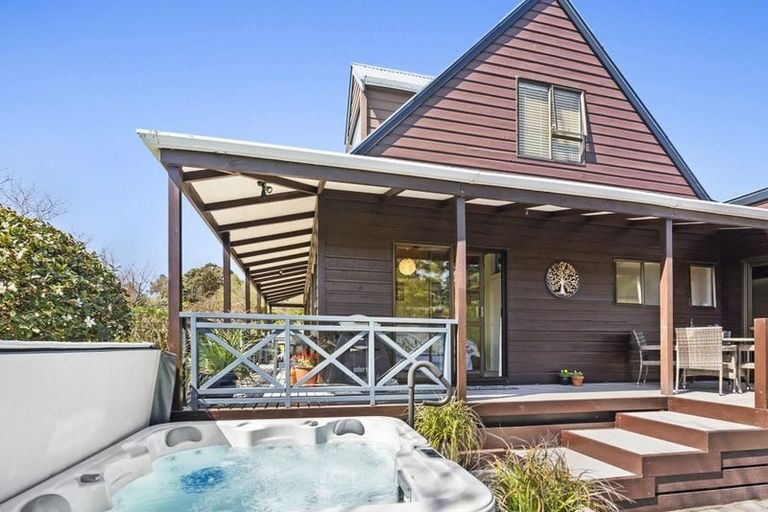 Photo of property in 28 Rossiter Crescent, Lynmouth, New Plymouth, 4310