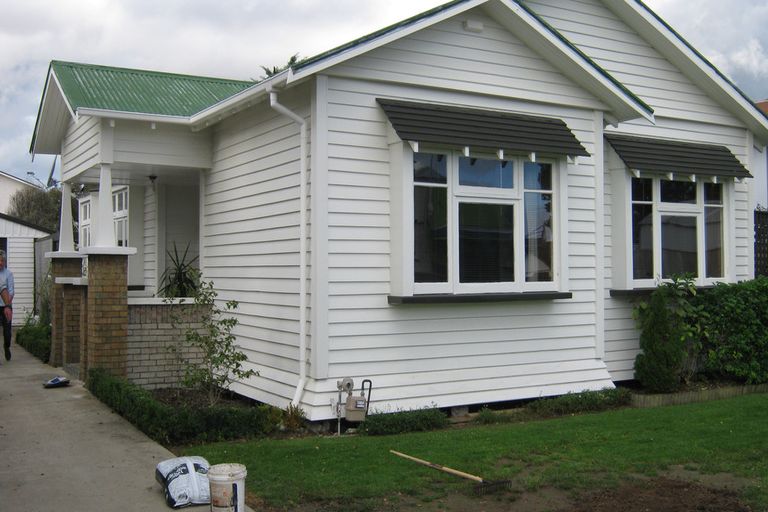 Photo of property in 43 Lyndhurst Street, Takaro, Palmerston North, 4412