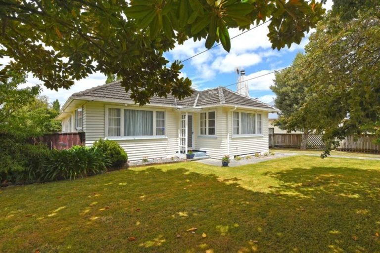Photo of property in 29 Oxford Crescent, Ebdentown, Upper Hutt, 5018