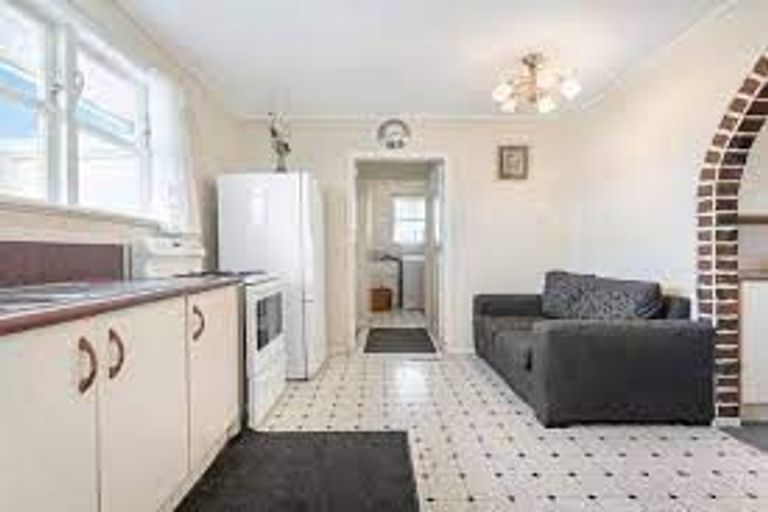 Photo of property in 90 Warspite Avenue, Cannons Creek, Porirua, 5024