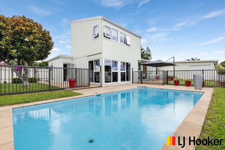 Photo of property in 112 Elliot Street, Pahurehure, Papakura, 2113