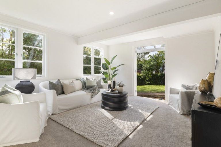 Photo of property in 8 Maritime Terrace, Birkenhead, Auckland, 0626
