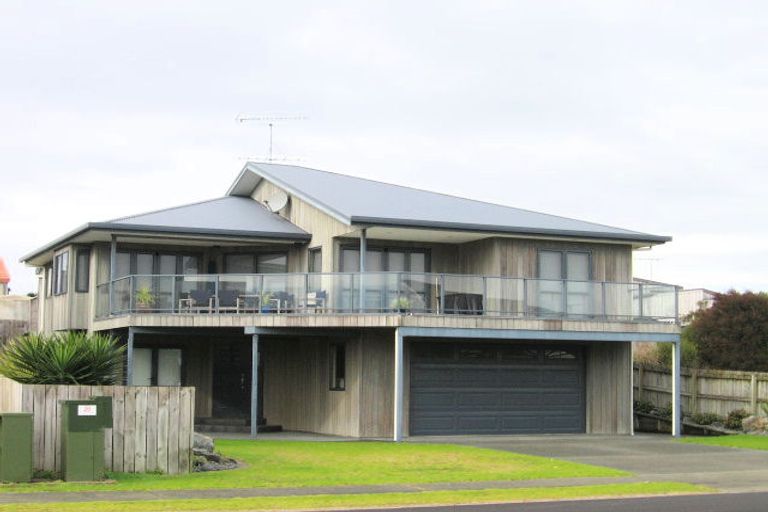 Photo of property in 130 Omaha Drive, Omaha, 0986