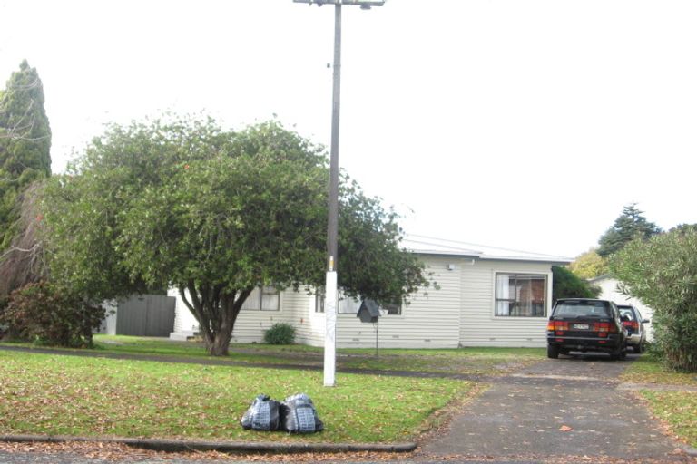 Photo of property in 5 Gibbs Road, Manurewa, Auckland, 2102