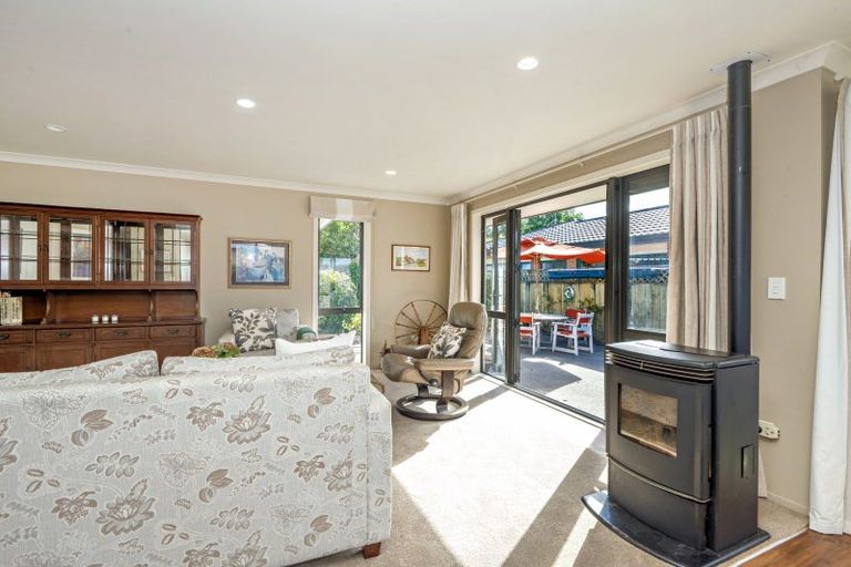 Photo of property in 10 Walnut Grove, Whakatane, 3120