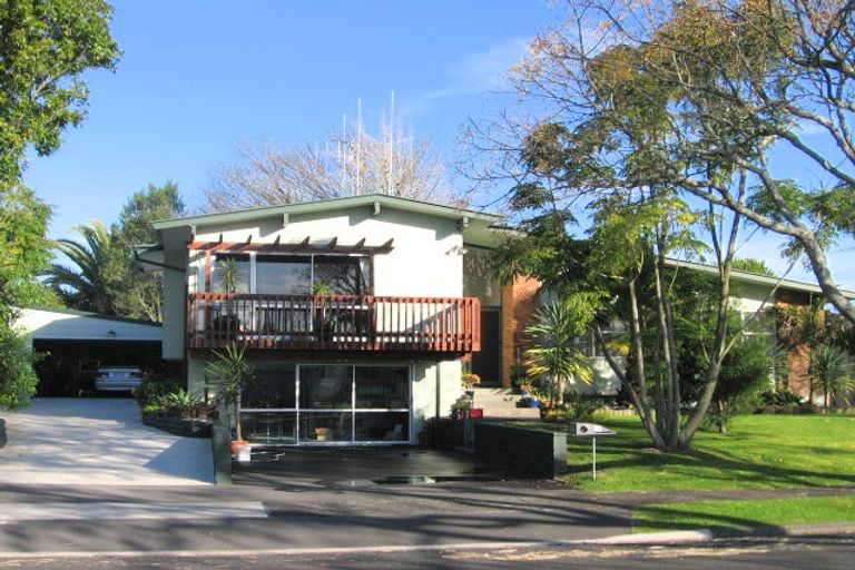 Photo of property in 11 Morrow Avenue, St Andrews, Hamilton, 3200