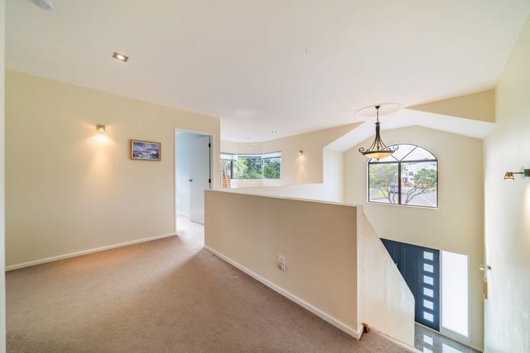 Photo of property in 9 Molyneux Close, Whitby, Porirua, 5024