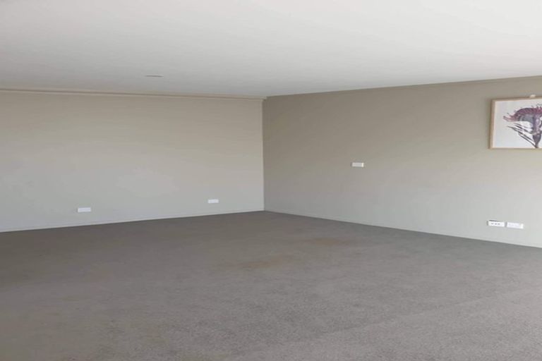 Photo of property in 16 Jade Place, Bell Block, New Plymouth, 4312