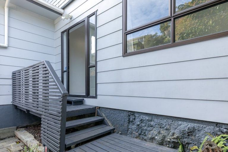 Photo of property in 61 Milton Road, Bluff Hill, Napier, 4110