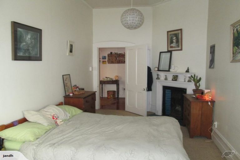 Photo of property in 8 Davis Street, Thorndon, Wellington, 6011