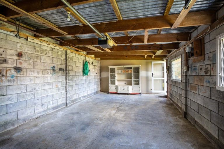Photo of property in 11 Manu Crescent, Upper Vogeltown, New Plymouth, 4310