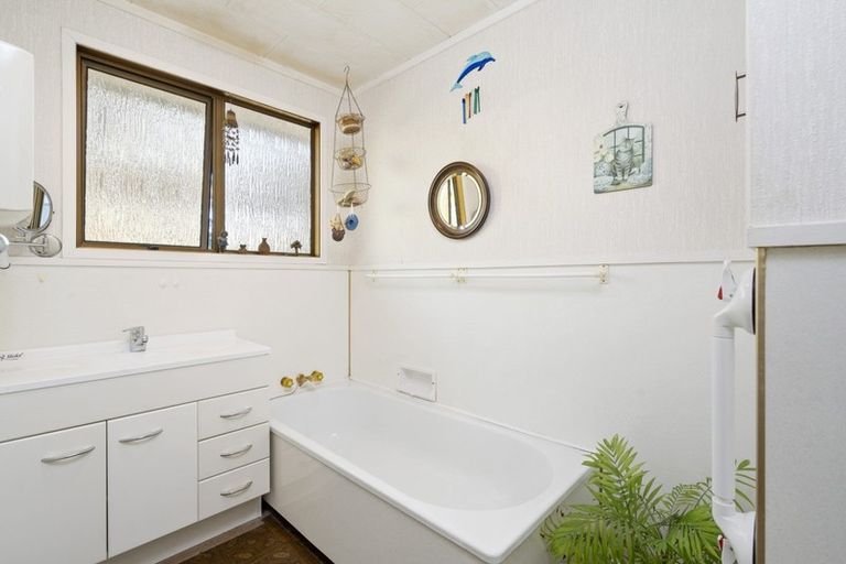 Photo of property in 30 Tirairaka Terrace, Okiato, Russell, 0272