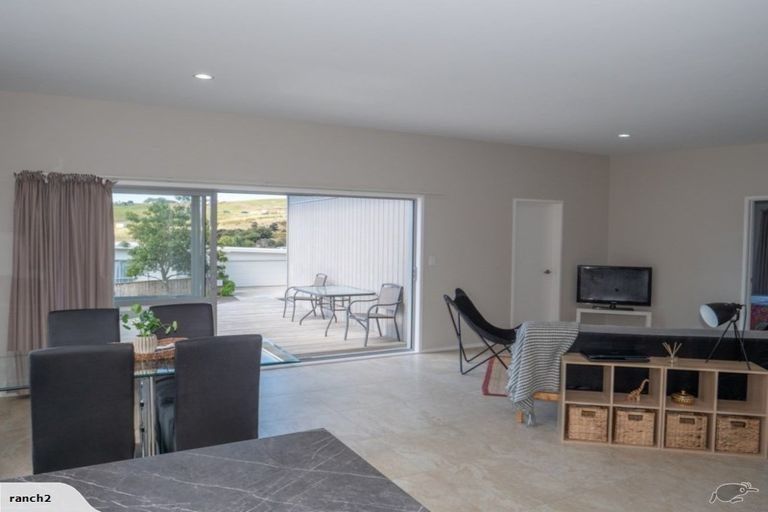 Photo of property in 7 Frangipani Street, Cable Bay, 0420