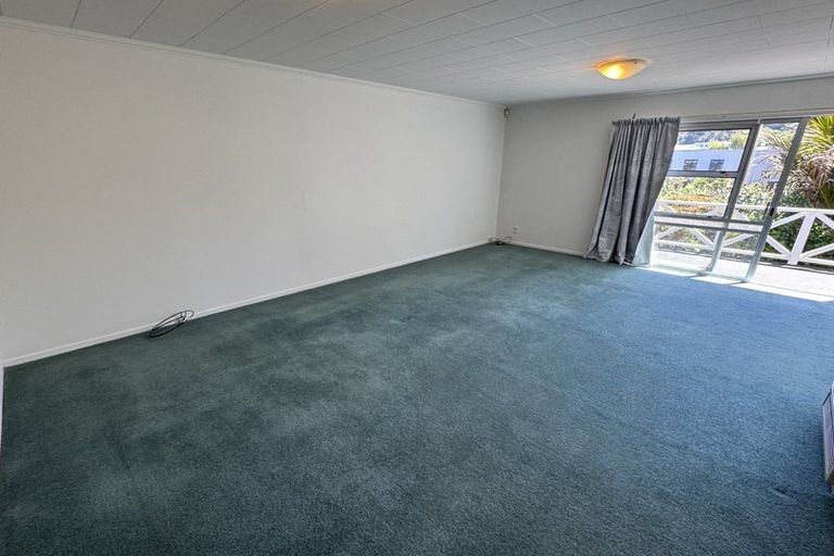 Photo of property in 70 Kings Crescent, Hutt Central, Lower Hutt, 5010