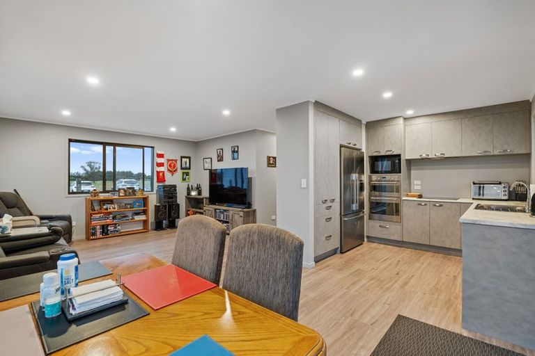 Photo of property in 100 Takahiwai Road, Ruakaka, Whangarei, 0171