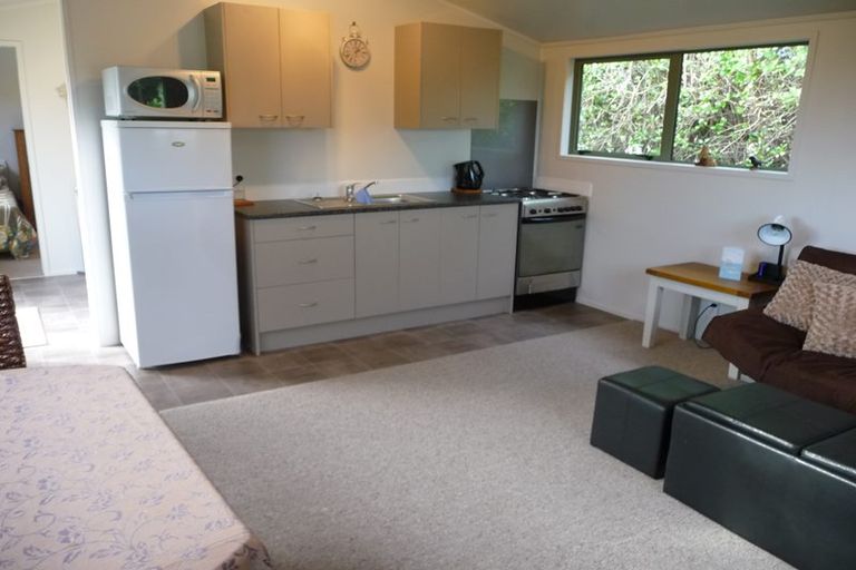 Photo of property in 25 Main Road, Hector, 7822