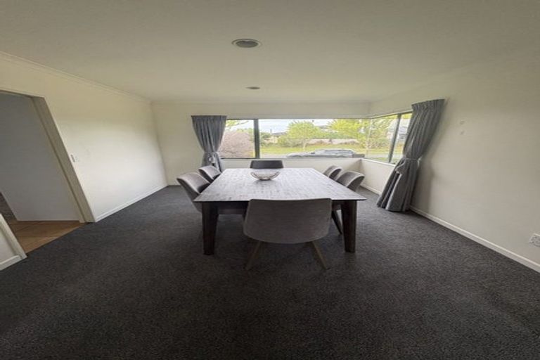 Photo of property in 13 Woodlands Drive, Havelock North, 4130