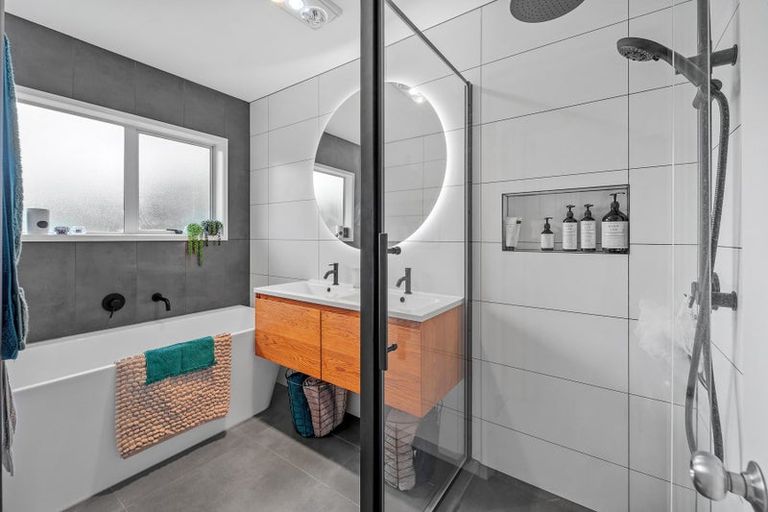 Photo of property in 287d Vipond Road, Stanmore Bay, Whangaparaoa, 0932