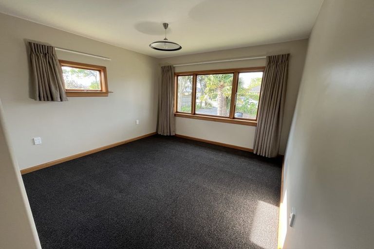 Photo of property in 22 Grassmere Street, Papanui, Christchurch, 8052