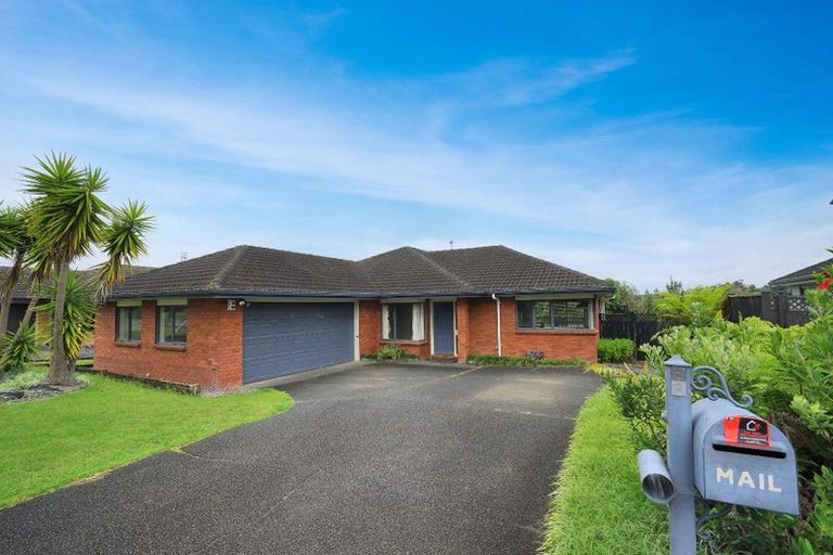 Photo of property in 33 Fergy Crescent, Wattle Downs, Auckland, 2103