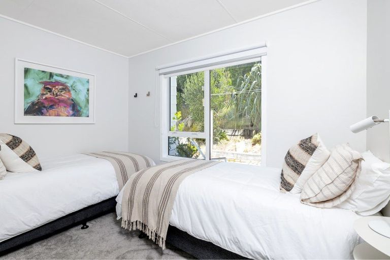 Photo of property in 11 Palm Parade, Riversdale Beach, Masterton, 5872