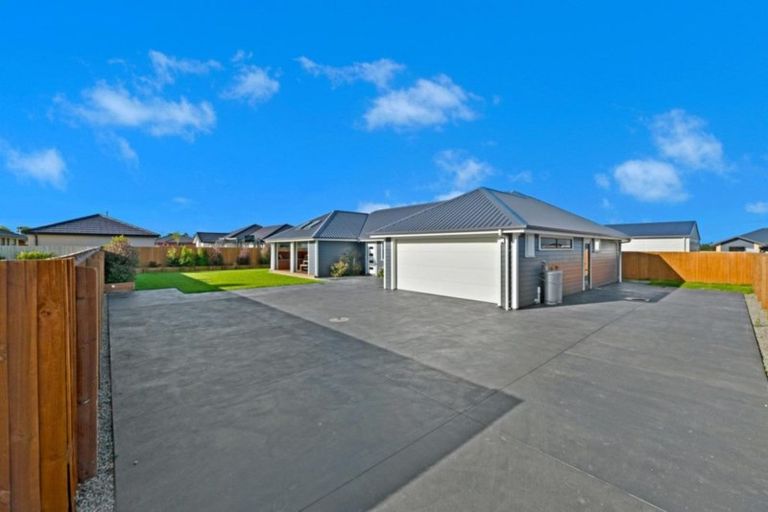 Photo of property in 98 Strauss Drive, Rolleston, 7614