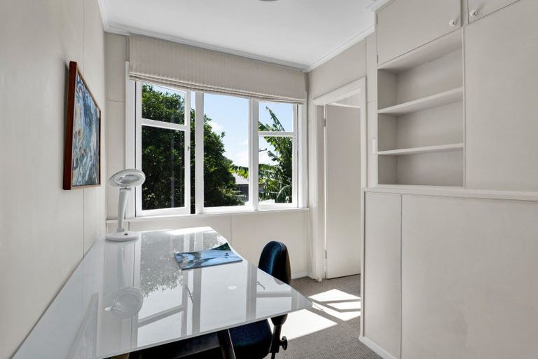 Photo of property in 38 Lawry Street, Blagdon, New Plymouth, 4310