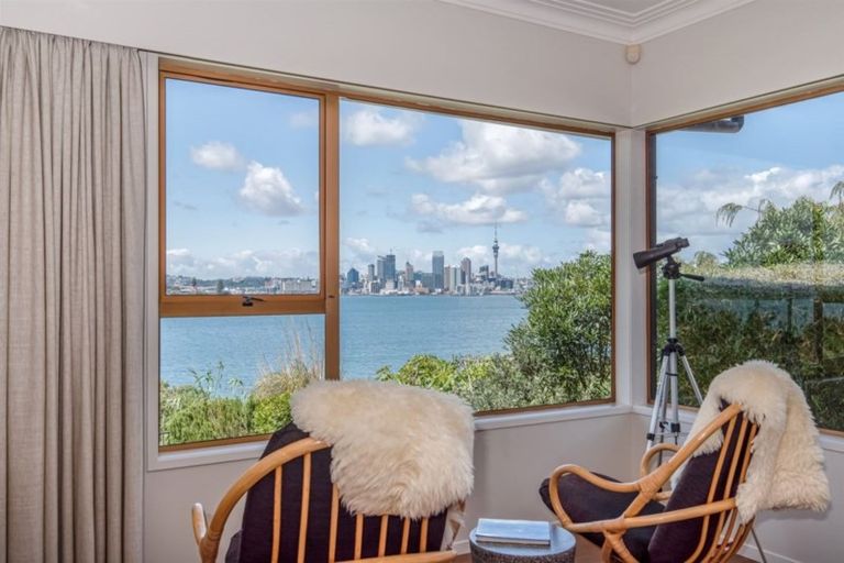 Photo of property in 5 Norwood Road, Bayswater, Auckland, 0622