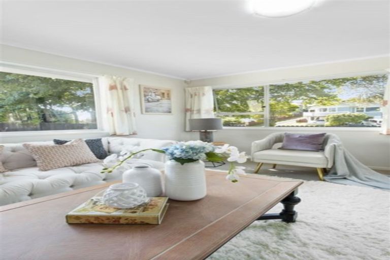 Photo of property in 13 Tamahere Drive, Glenfield, Auckland, 0629