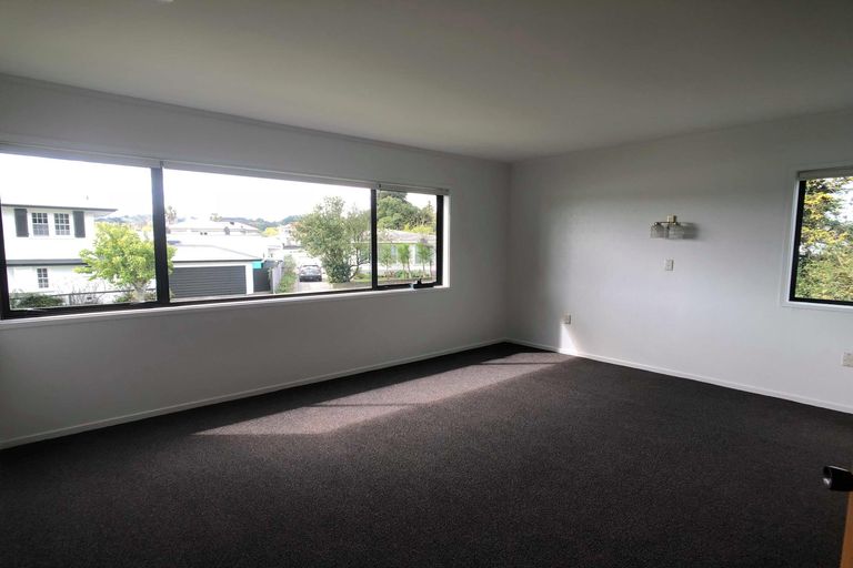 Photo of property in 71 Esplanade, Kaiti, Gisborne, 4010