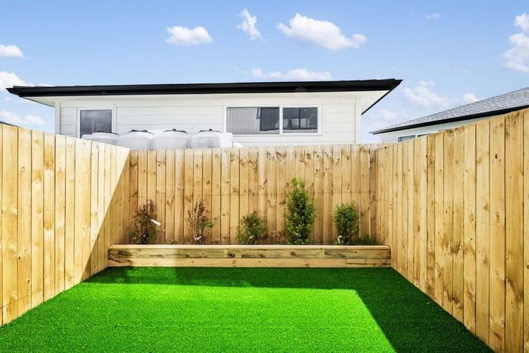 Photo of property in 3/40 Bahari Drive, Ranui, Auckland, 0612