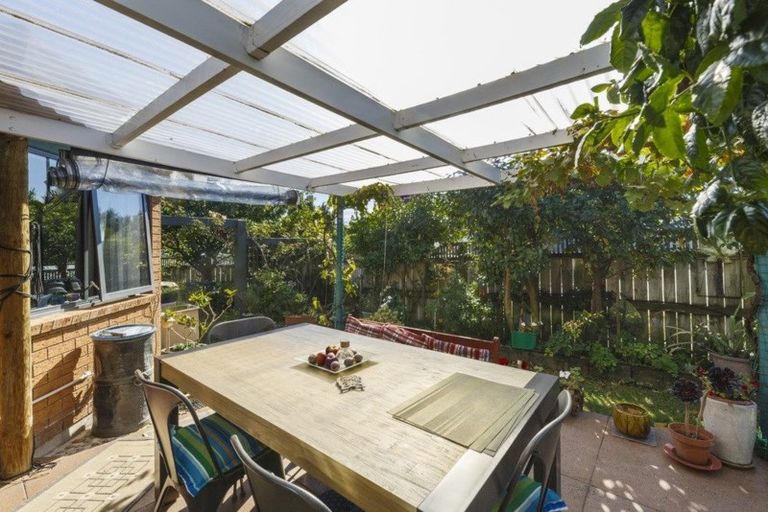 Photo of property in 75 Lyndhurst Street, Takaro, Palmerston North, 4412