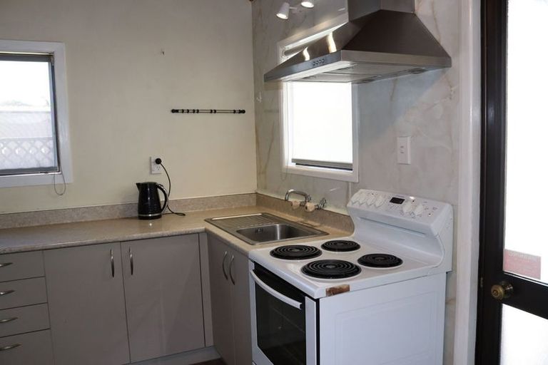 Photo of property in 7a Litchfield Place, Clarks Beach, 2122