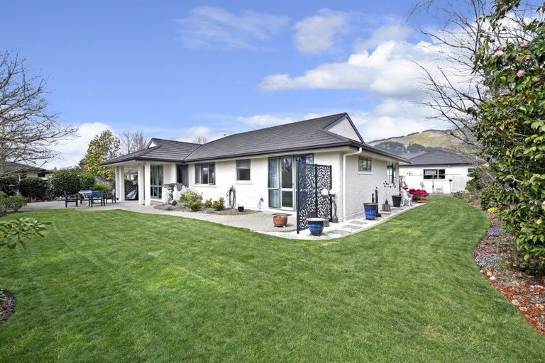 Photo of property in 19 Aratia Way, Richmond, 7020