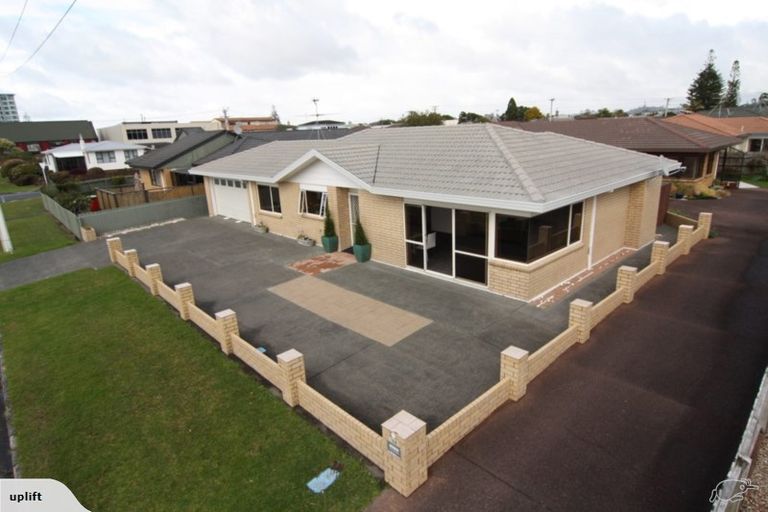 Photo of property in 10a Alice Avenue, Orewa, 0931