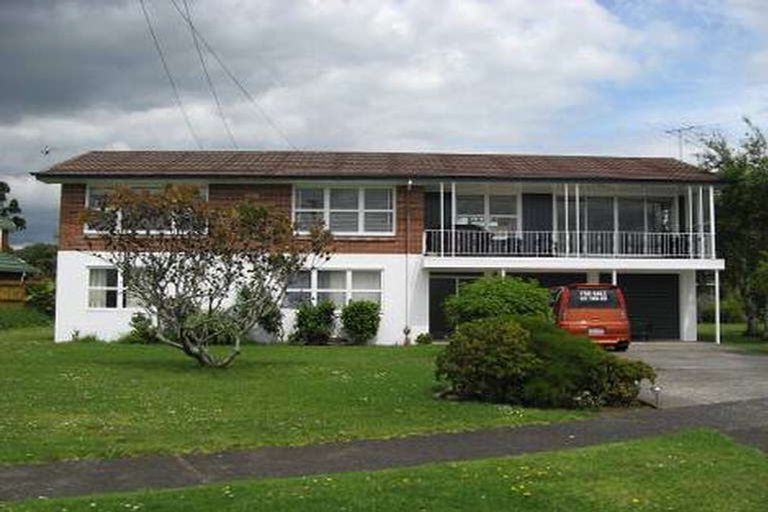 Photo of property in 5 Kiwi Esplanade, Mangere Bridge, Auckland, 2022