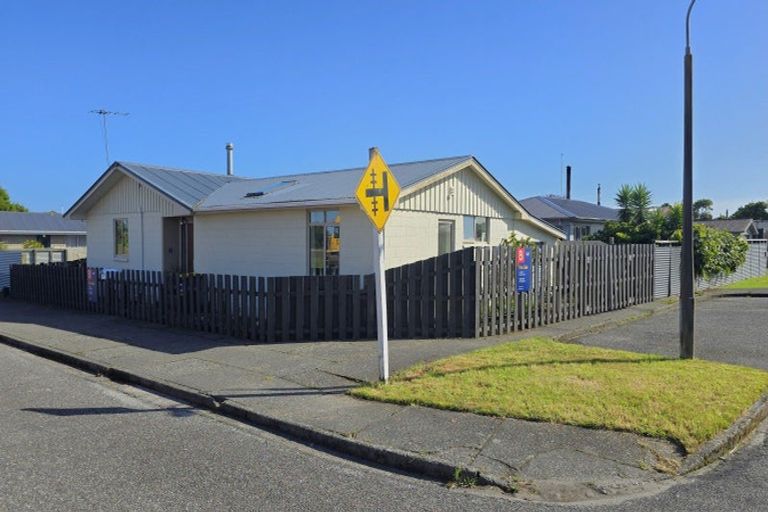 Photo of property in 220 Gibson Quay, Hokitika, 7810