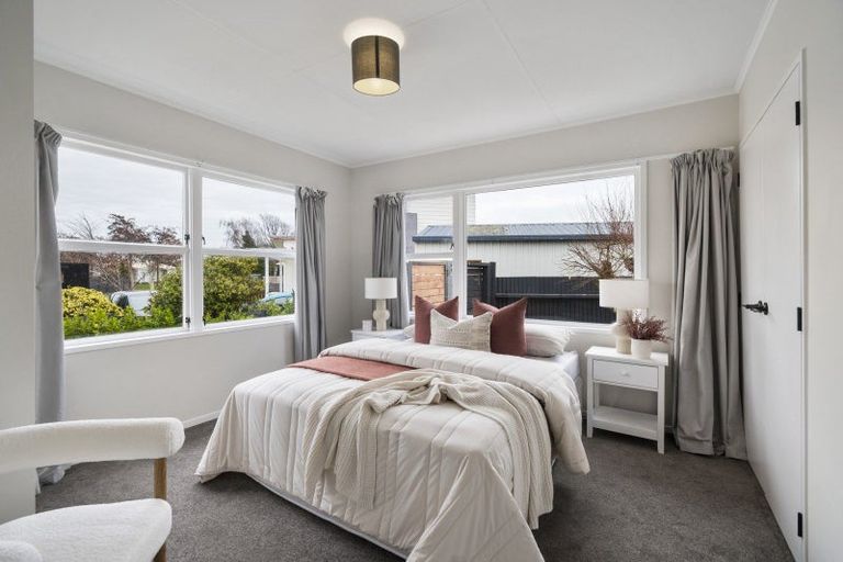 Photo of property in 9 Abraham Crescent, Milson, Palmerston North, 4414