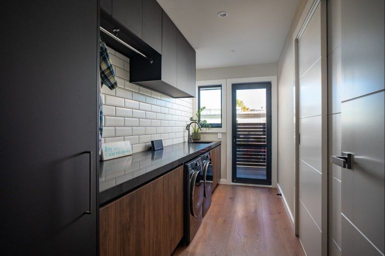 Photo of property in 336 Lake Terrace, Two Mile Bay, Taupo, 3330